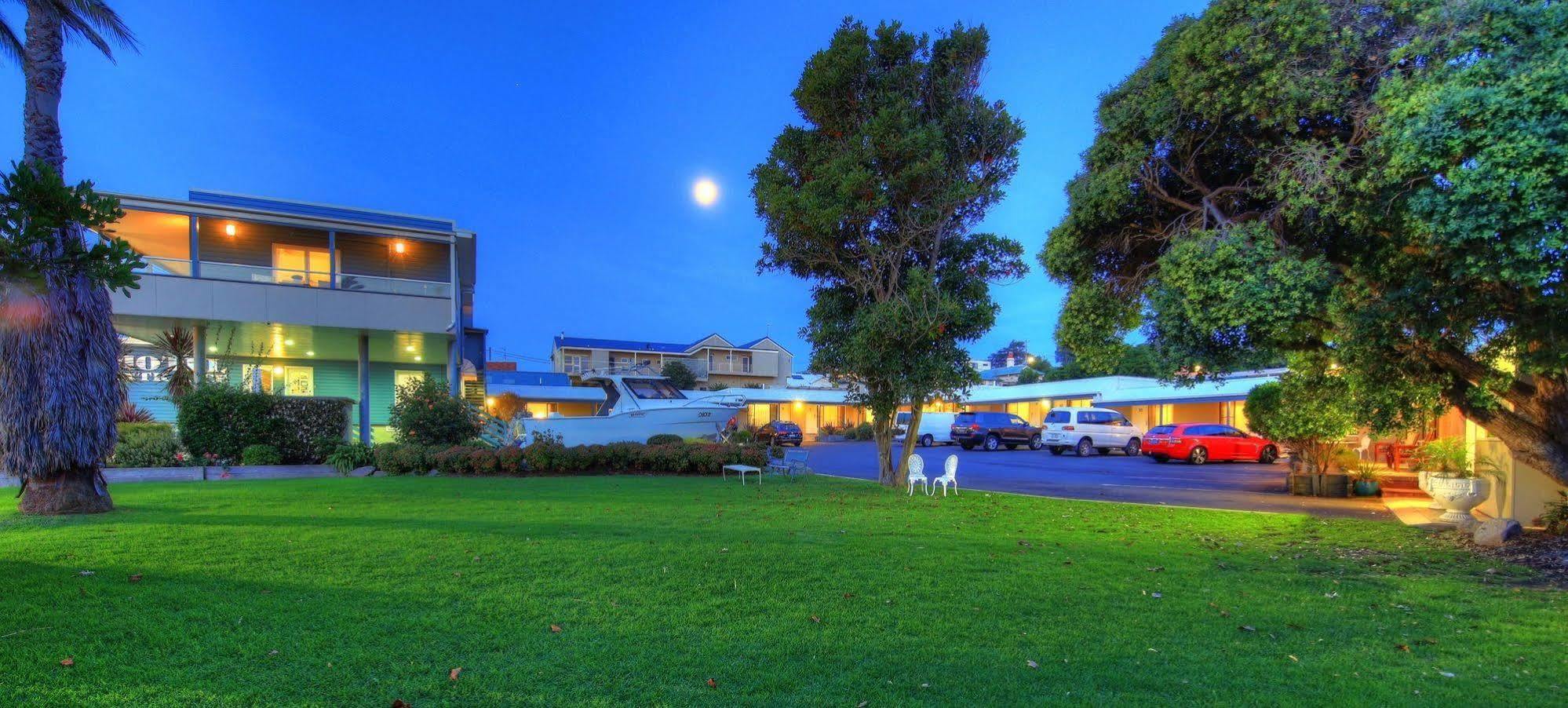 Bermagui Motor Inn Экстерьер фото